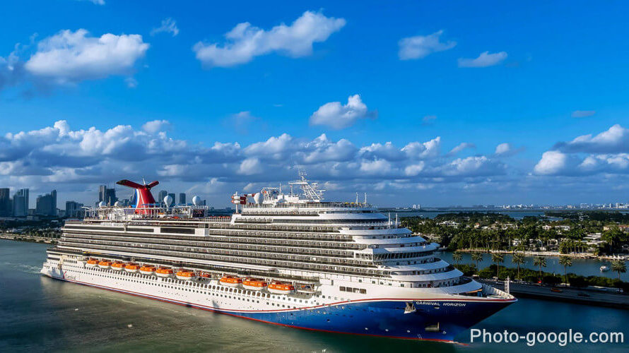 A Review of the Top Luxury Cruise Lines for a 2025 Voyage