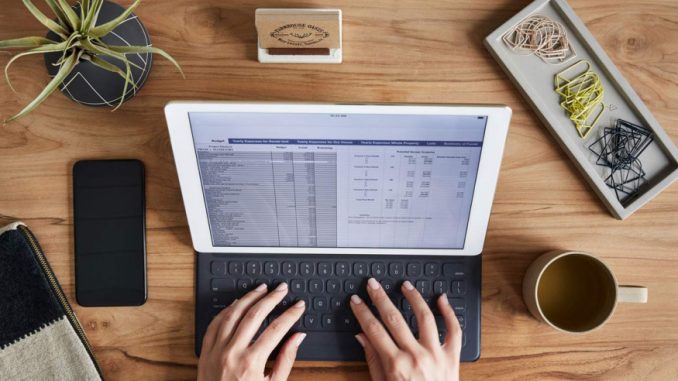 manage monthly budget